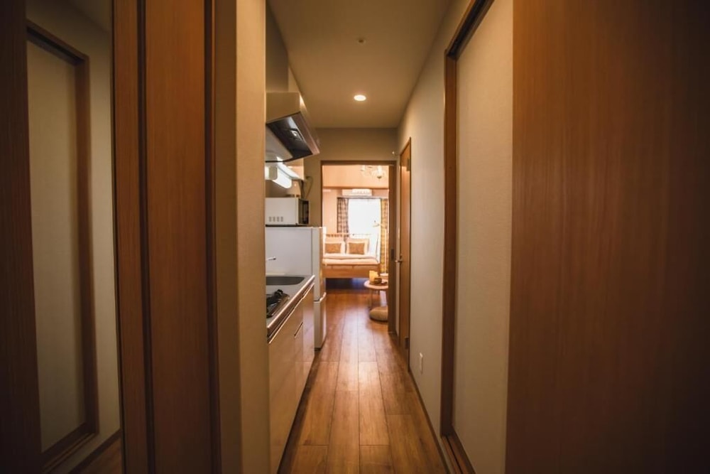 プレミアム アパートメント バルコニー シティビュー 内装0 | R Residences Namba South 1