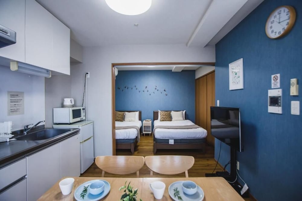 プレミアム アパートメント バルコニー シティビュー 客室1 | R Residences Namba South 1