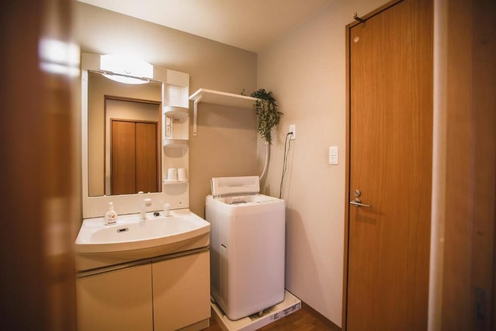 プレミアム アパートメント バルコニー シティビュー バスルーム0 | R Residences Namba South 1