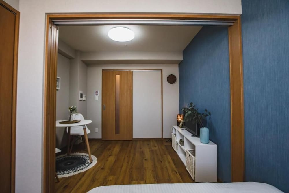 プレミアム アパートメント バルコニー シティビュー 客室1 | R Residences Namba South 1