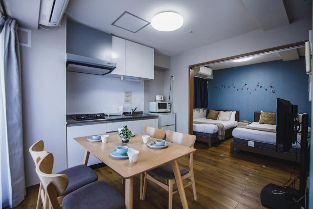 プレミアム アパートメント バルコニー シティビュー レストラン1 | R Residences Namba South 1