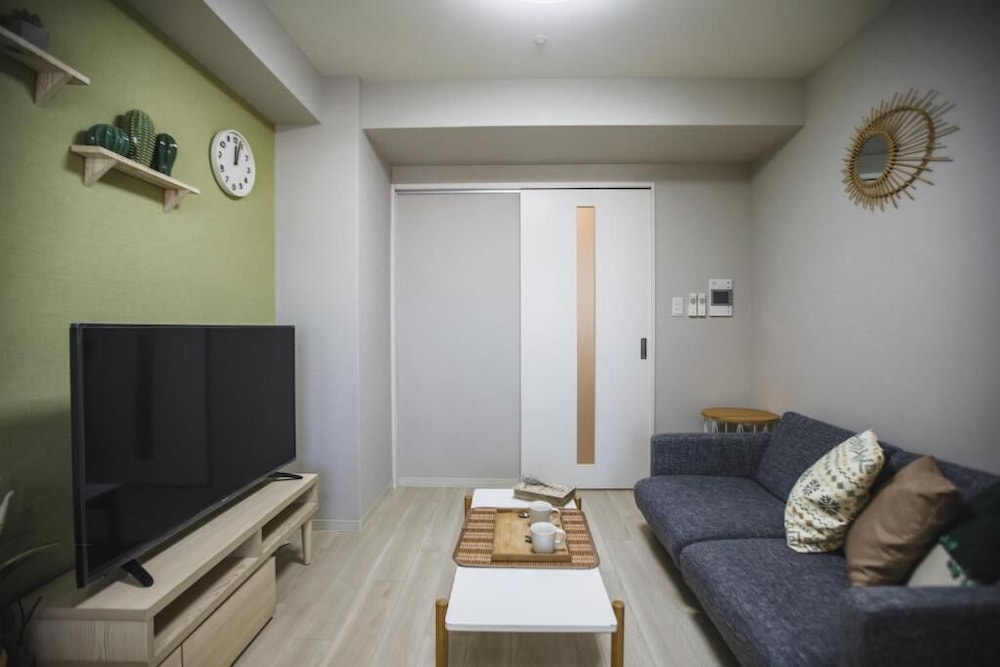 プレミアム アパートメント バルコニー シティビュー リビング エリア0 | R Residences Namba South 1