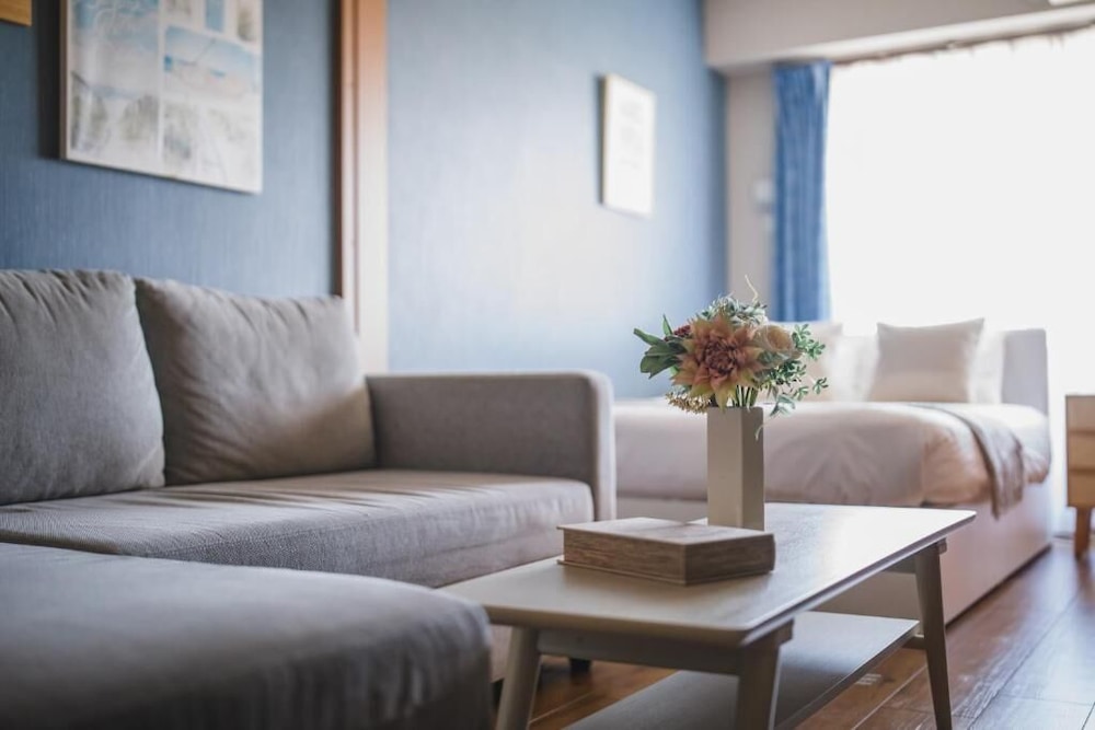 プレミアム アパートメント バルコニー シティビュー 内装0 | R Residences Namba South 1