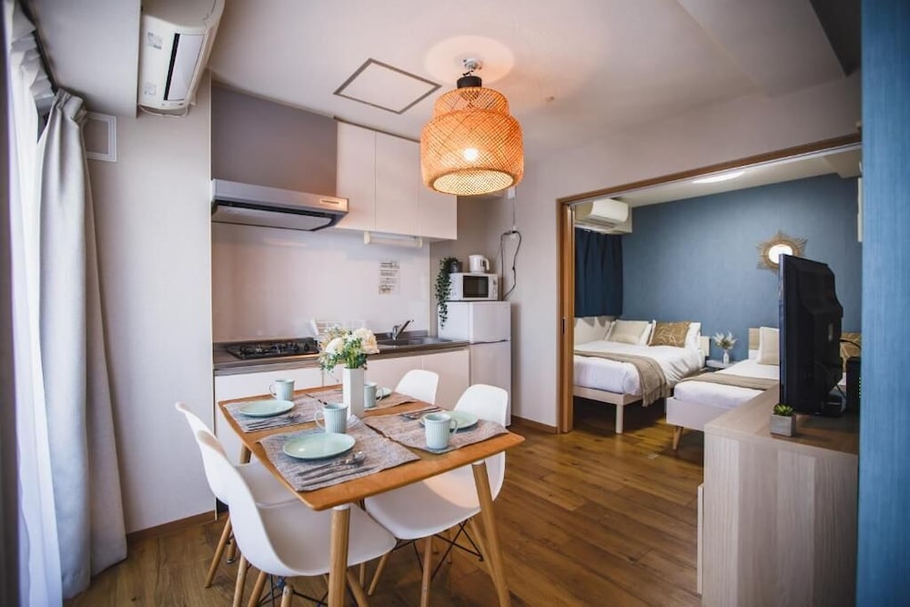プレミアム アパートメント バルコニー シティビュー レストラン1 | R Residences Namba South 1