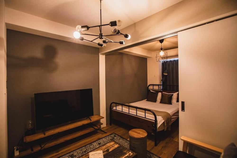 プレミアム アパートメント バルコニー シティビュー 客室1 | R Residences Namba South 1