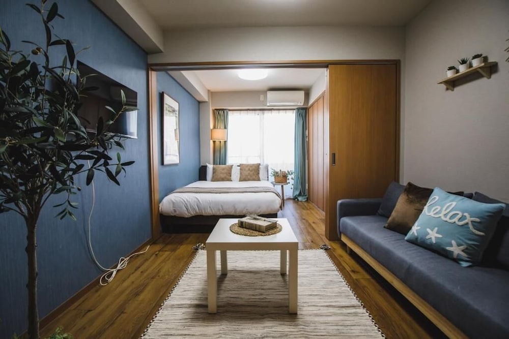 プレミアム アパートメント バルコニー シティビュー 客室1 | R Residences Namba South 1
