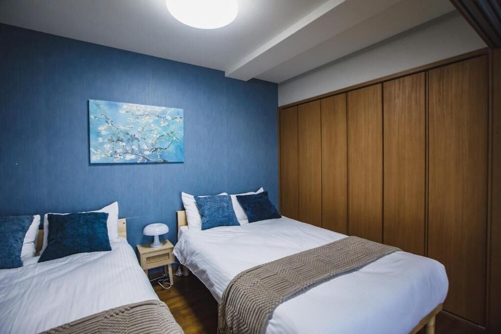 プレミアム アパートメント バルコニー シティビュー 客室2 | R Residences Namba South 1