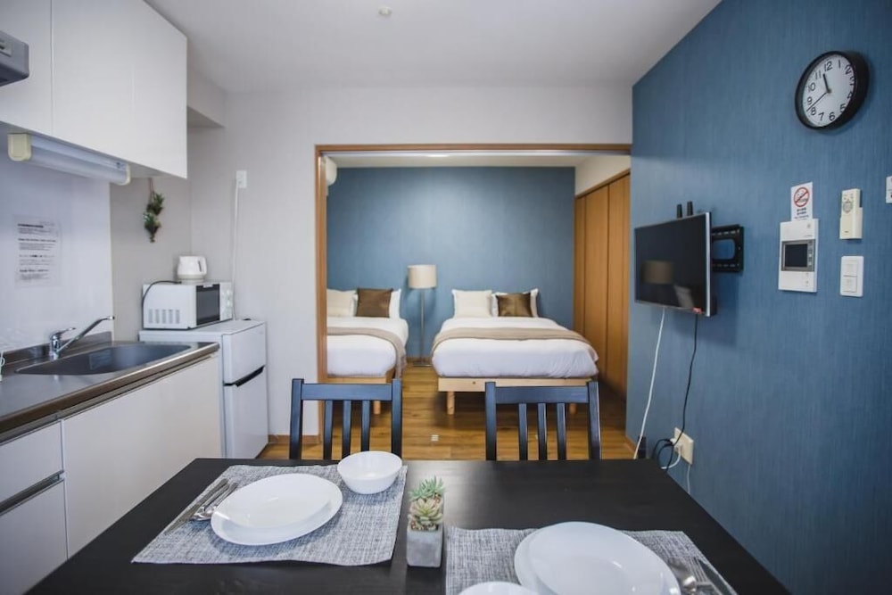 プレミアム アパートメント バルコニー シティビュー 客室1 | R Residences Namba South 1