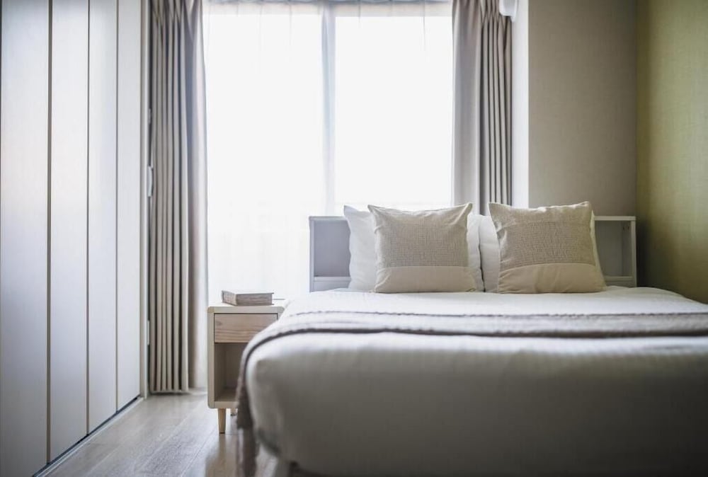 プレミアム アパートメント バルコニー シティビュー 客室2 | R Residences Namba South 1