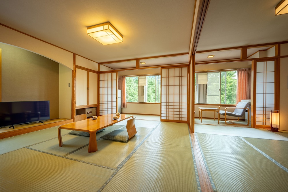 和風クワドラプルルーム | KKR 蔵王白銀荘