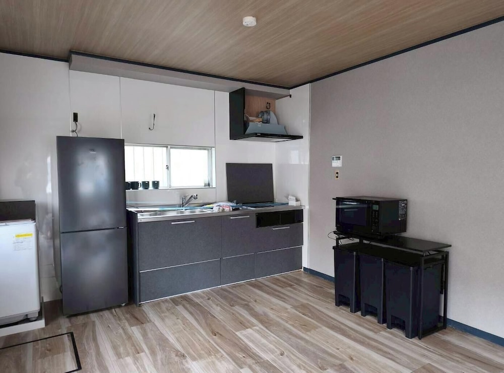 ハウス 4 ベッドルーム 禁煙 簡易キッチン 専用キッチン0 | Route 99 Miyagino