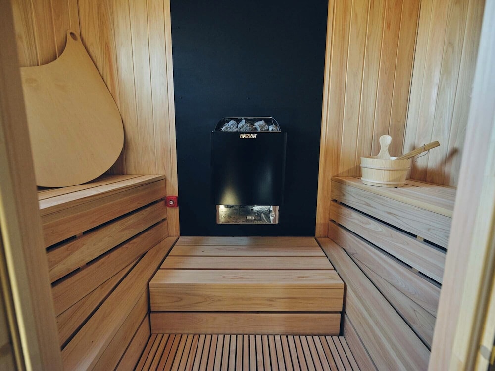 プライベートサウナ付き 一棟貸しスイートキャビン 禁煙 サウナ2 | SANU 2nd Home ニセコ 1st