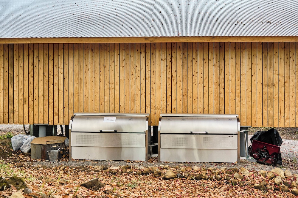 ハウス 男女共用ドミトリー 専用バスルーム ガーデンビュー 施設の敷地3 | SANU 2nd Home 蓼科 1st