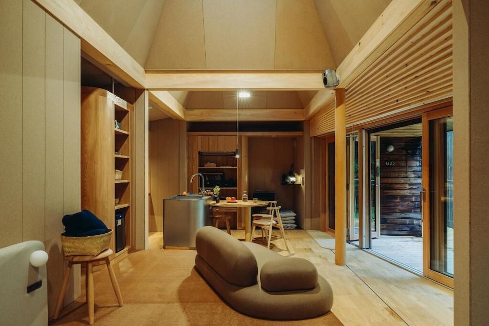 内装1 | SANU 2nd Home 蓼科 1st