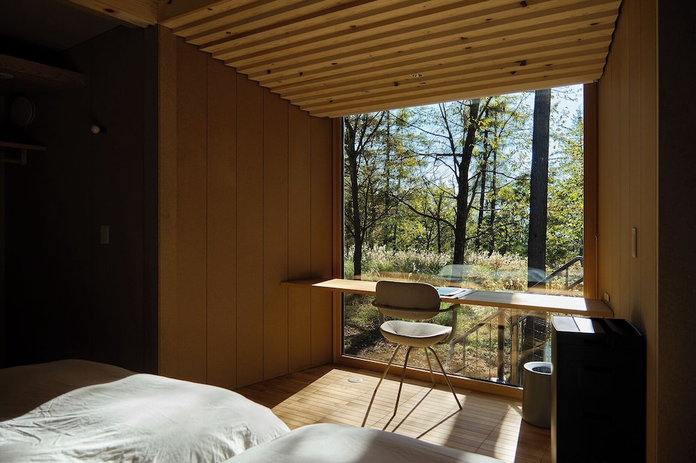 ハウス 男女共用ドミトリー 専用バスルーム ガーデンビュー | SANU 2nd Home 蓼科 1st