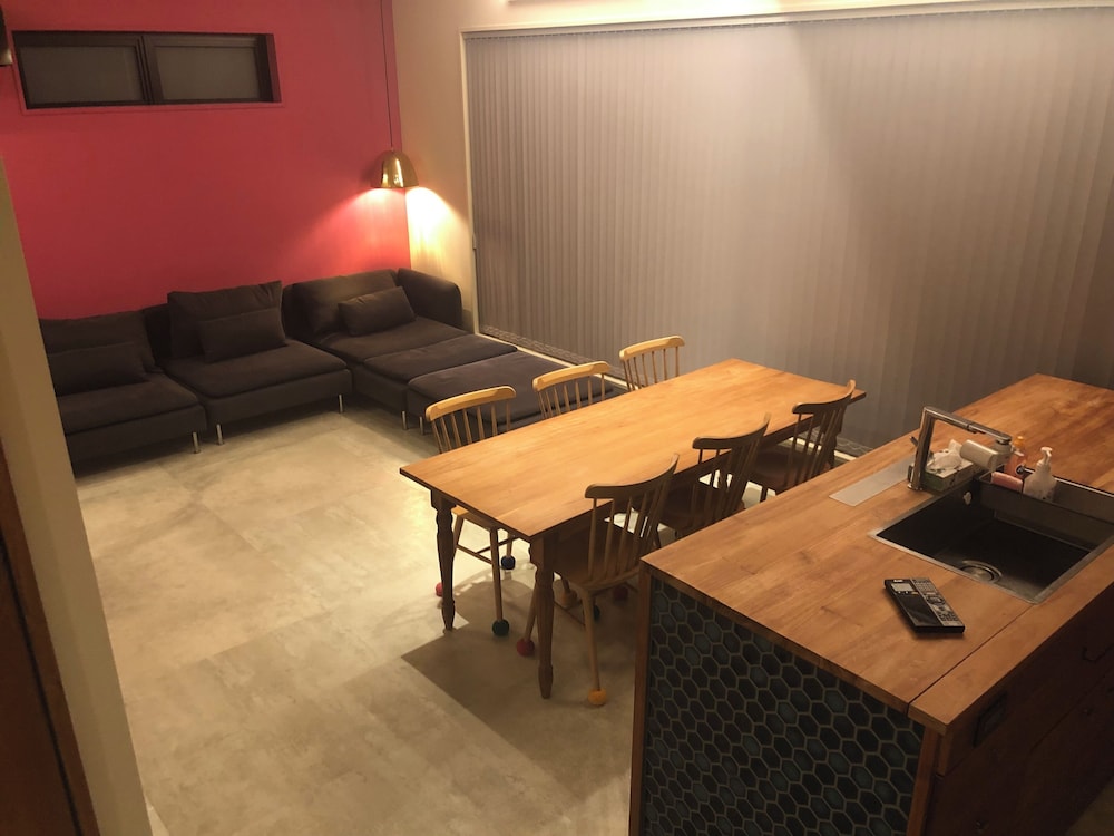 ファミリー コンドミニアム 禁煙 バルコニー 内装3 | 瀬名波ハウス B