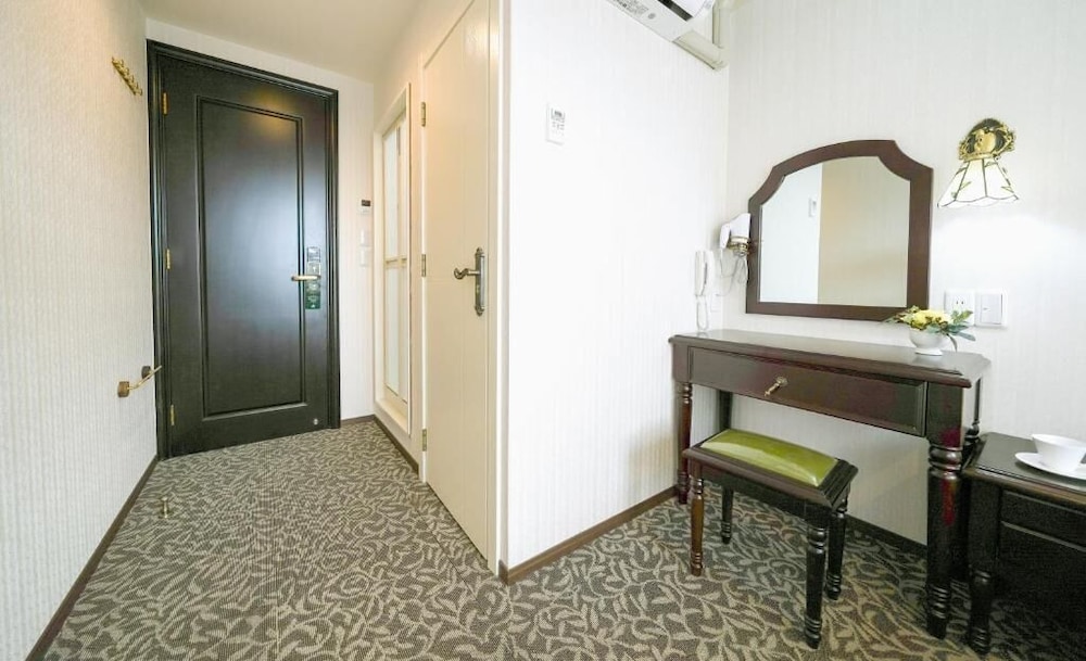 ダブルルーム シティビュー 内装0 | 大同 Garden Hotel Osaka