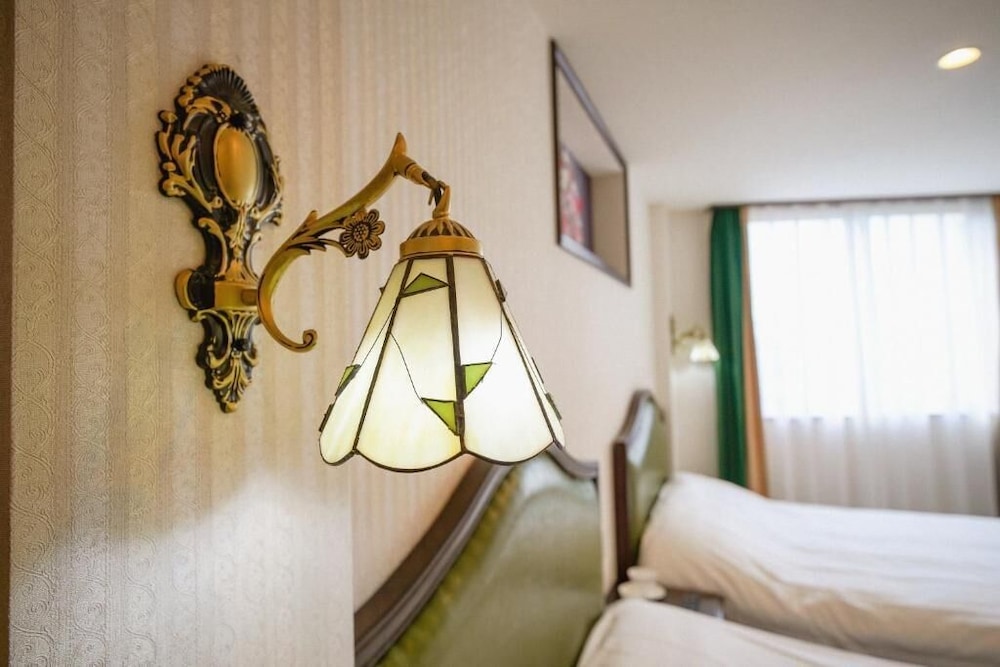 スタンダード トリプルルーム シティビュー 客室1 | 大同 Garden Hotel Osaka