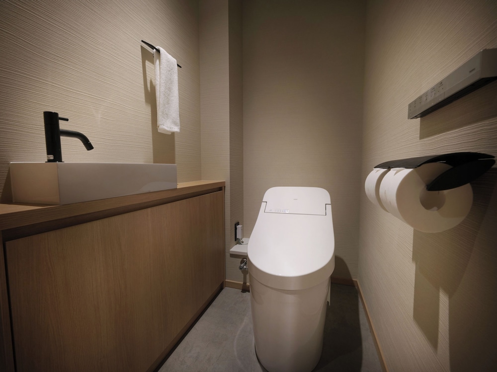 TSUKI 月 - Moon 和モダン (禁煙) 客室4 | TABI 上野