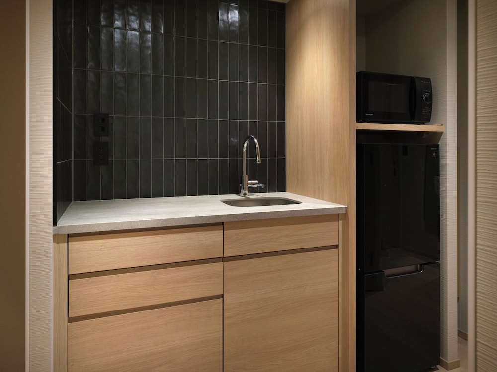 TSUKI 月 - Moon 和モダン (禁煙) 専用キッチン0 | TABI 上野