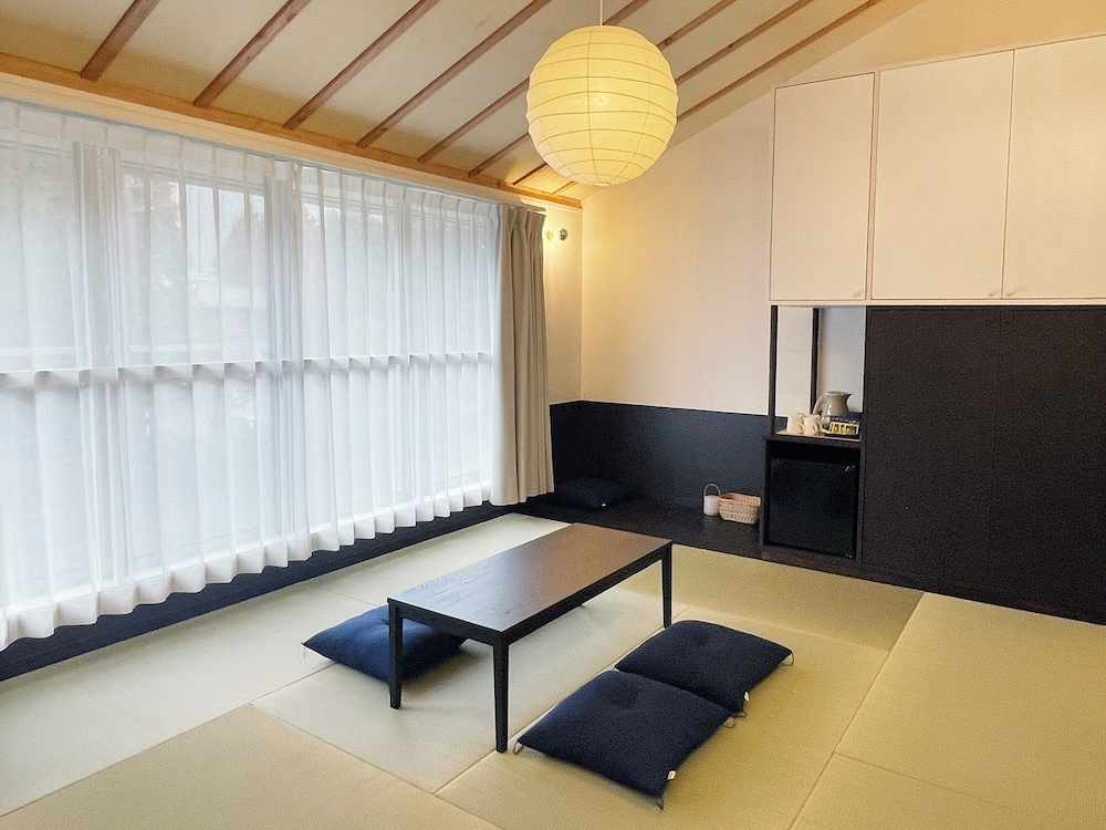 ルーム 客室3 | ラピス城ヶ崎 B&B