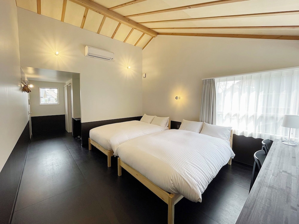 ツインルーム ガーデンビュー 客室4 | ラピス城ヶ崎 B&B