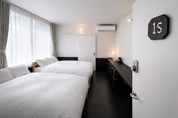 ラピス城ヶ崎 B&B