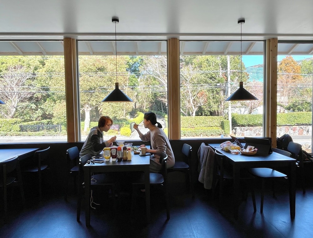 朝食スペース1 | ラピス城ヶ崎 B&B 朝食スペース1 | ラピス城ヶ崎 B&B