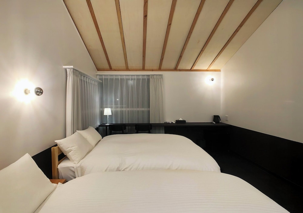 ツインルーム ガーデンビュー 客室5 | ラピス城ヶ崎 B&B