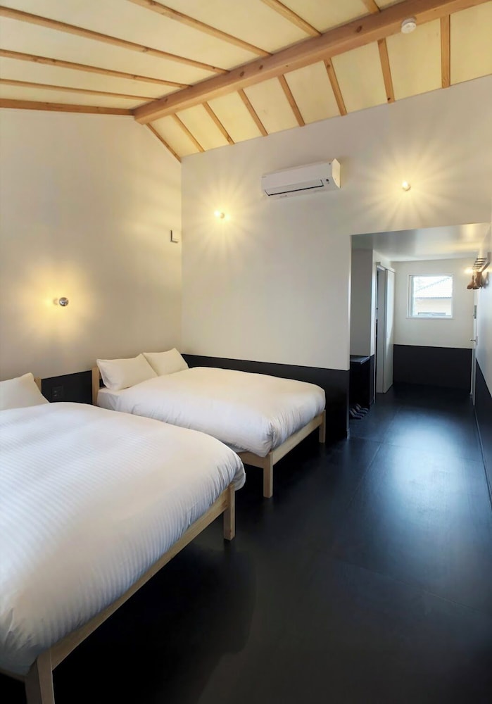 ツインルーム ガーデンビュー 客室3 | ラピス城ヶ崎 B&B