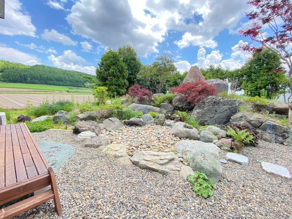 施設の敷地1 | かんたろうもねたろうの母屋