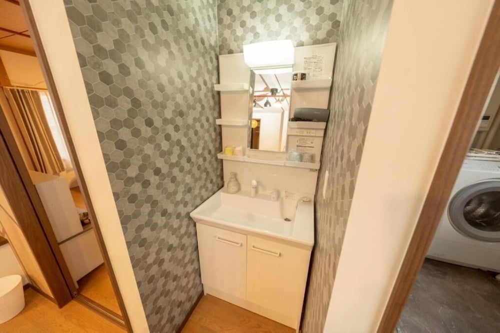 ヴィラ バスルーム2 | かんたろうもねたろうの円宿