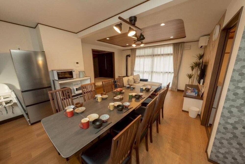 ヴィラ 内装1 | かんたろうもねたろうの円宿