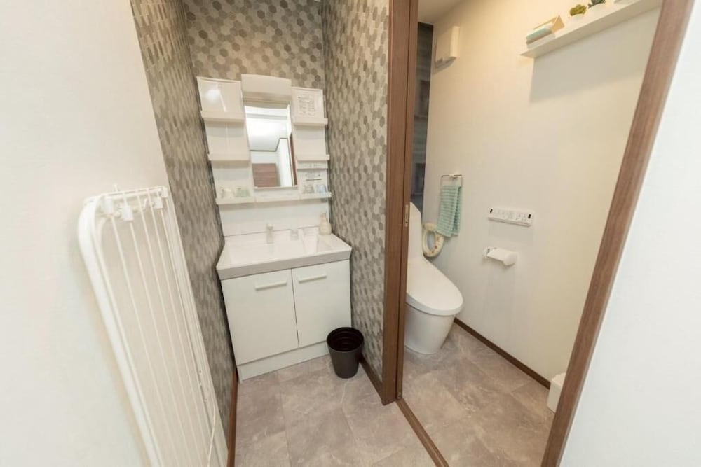 ヴィラ バスルーム3 | かんたろうもねたろうの円宿