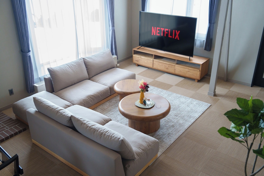 アパートメント リビング エリア5 | THE CRANE SANCTUARY KAMIFURANO