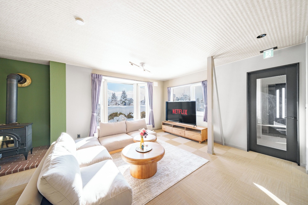 アパートメント リビング エリア7 | THE CRANE SANCTUARY KAMIFURANO