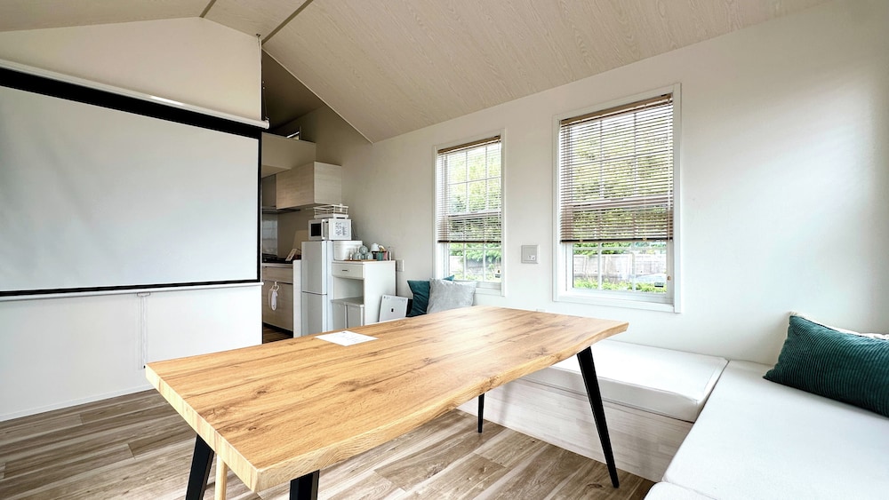 イリス(最大5名)：焚火＆BBQグリル完備 禁煙 客室2 | Solana 木更津