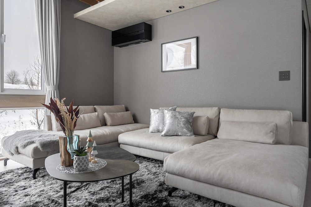 アパートメント リビング エリア1 | FURANO ECLAT