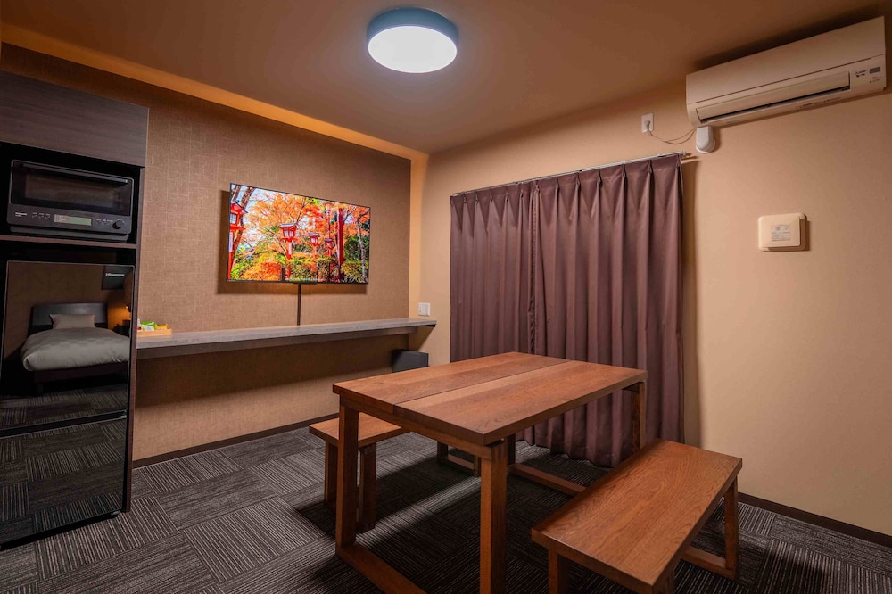 スタンダード ルーム 禁煙 リビング エリア0 | Kyoto Toji Suites & Residence