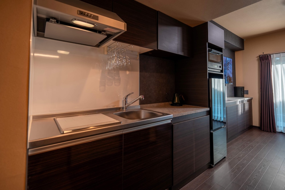 スタンダード ルーム 禁煙 専用キッチン1 | Kyoto Toji Suites & Residence