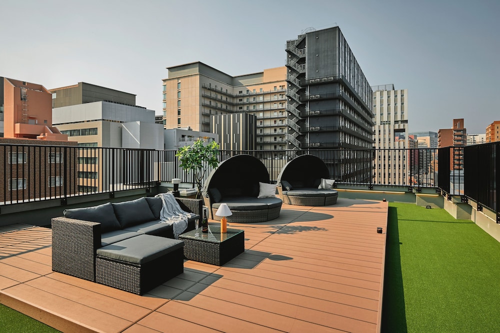 屋上テラス1 | Moat Inside Tenjin 屋上テラス1 | Moat Inside Tenjin