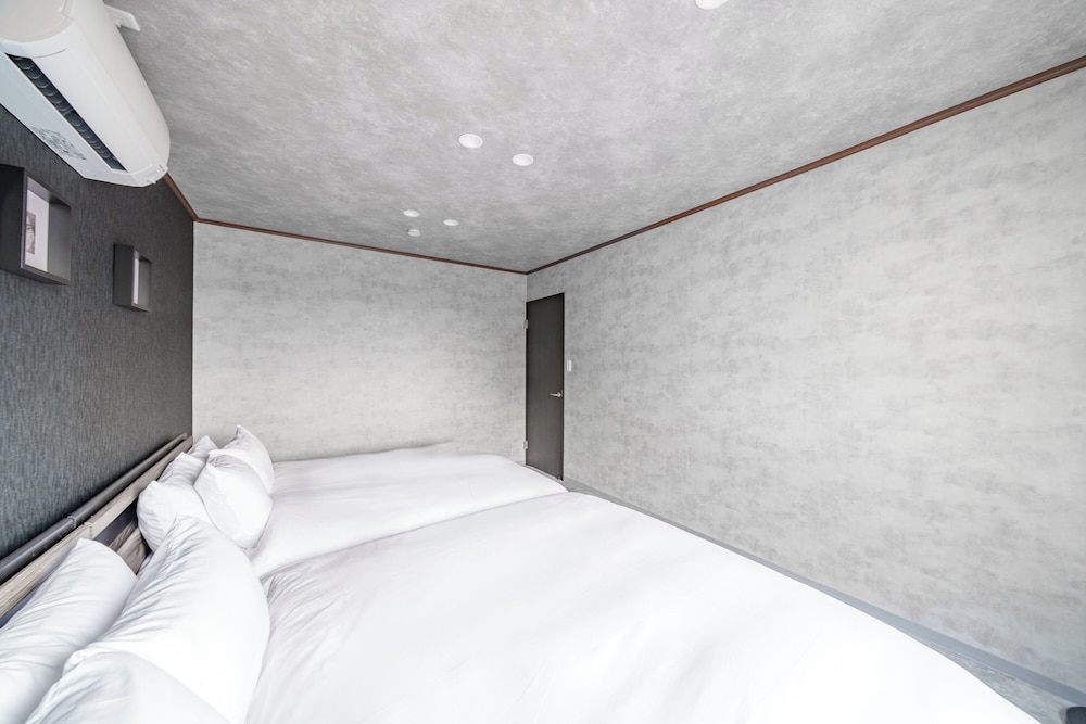 アパートメント 客室18 | THE HALCYON