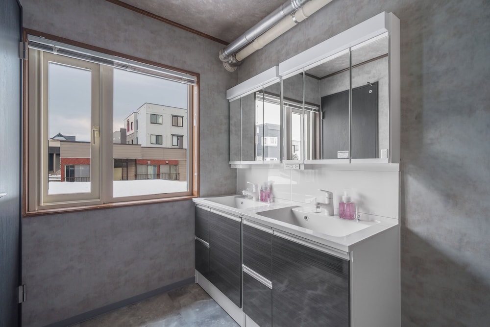 アパートメント バスルーム2 | THE HALCYON