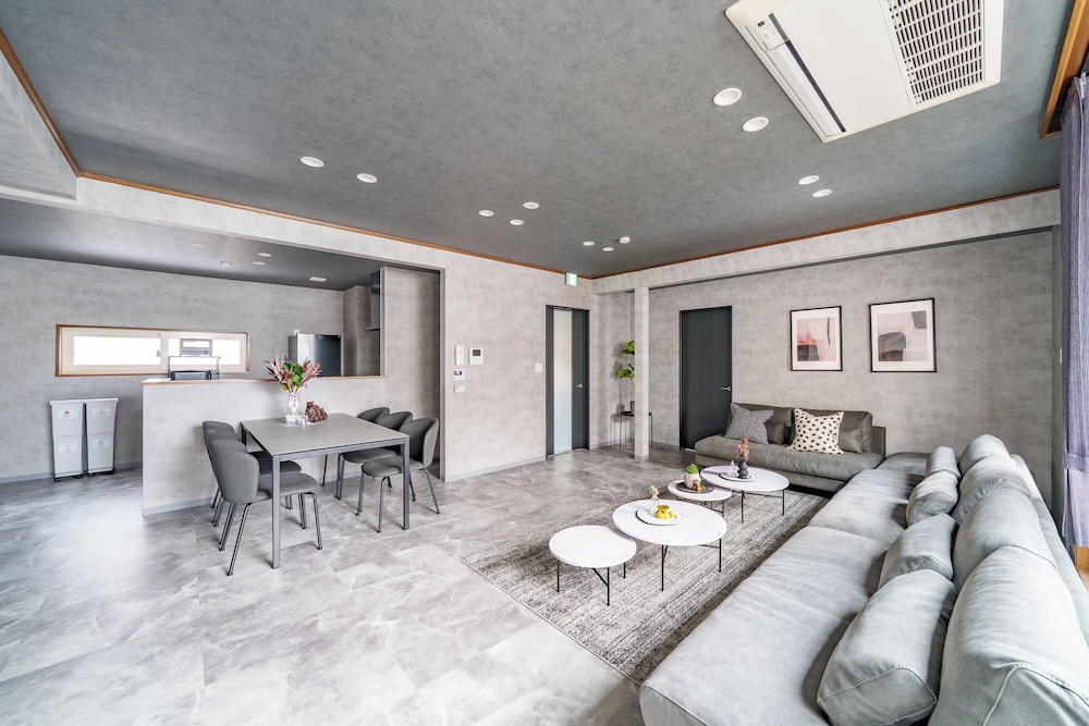 アパートメント リビング エリア0 | THE HALCYON