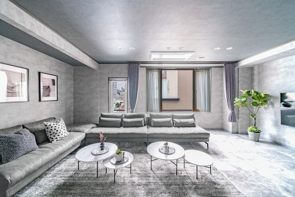 アパートメント リビング エリア3 | THE HALCYON