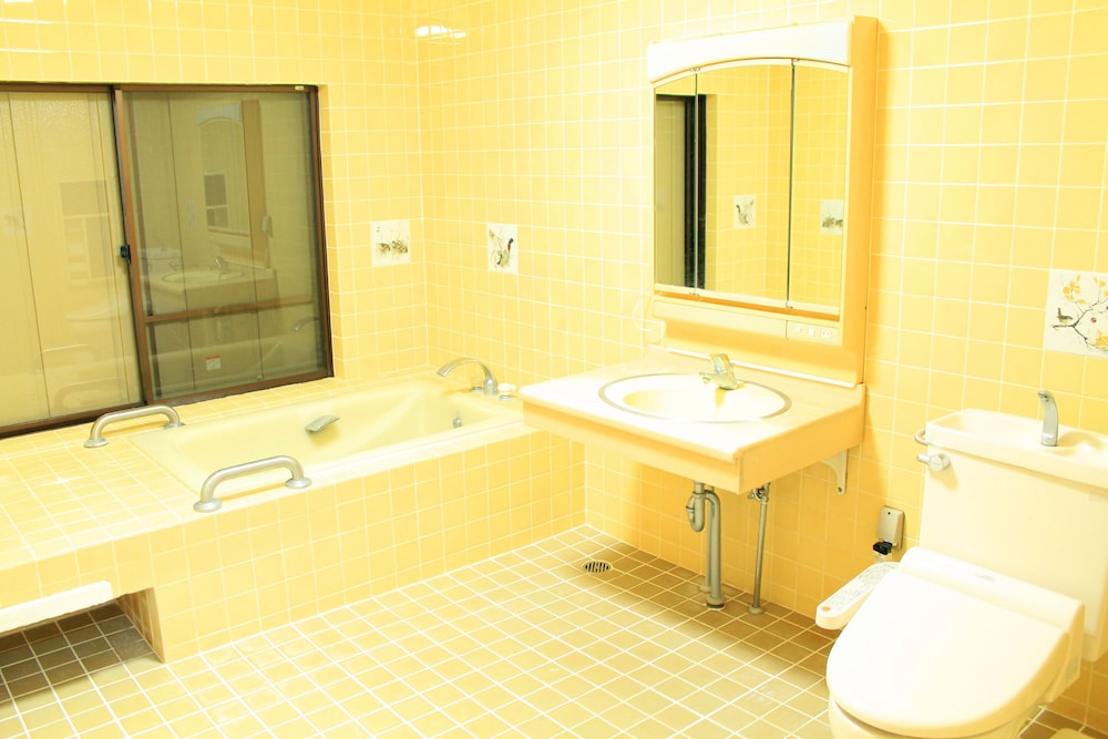 共用バスルーム1 | 彩の宿 月屋 共用バスルーム1 | 彩の宿 月屋