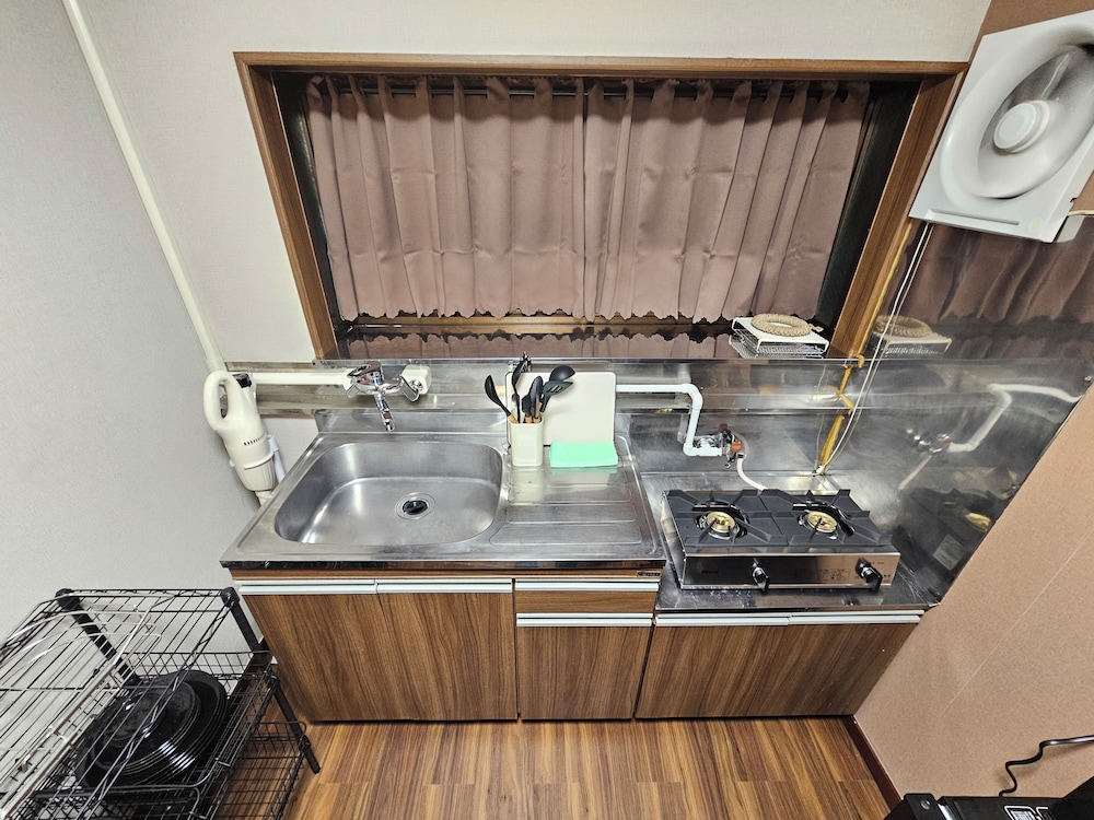 ベーシック ダブルルーム 専用キッチン0 | 花宿新宿