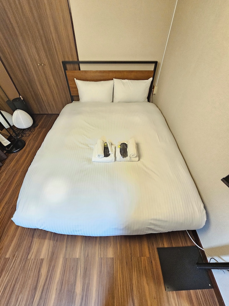 ベーシック ダブルルーム 客室2 | 花宿新宿