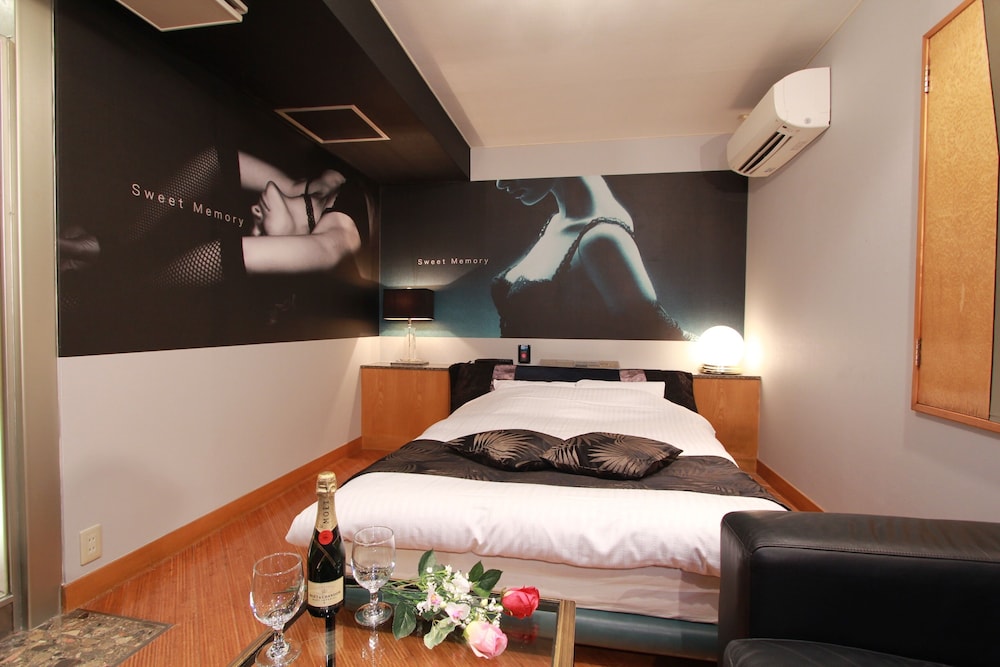 客室1 | NEW SEEDS 鶯谷