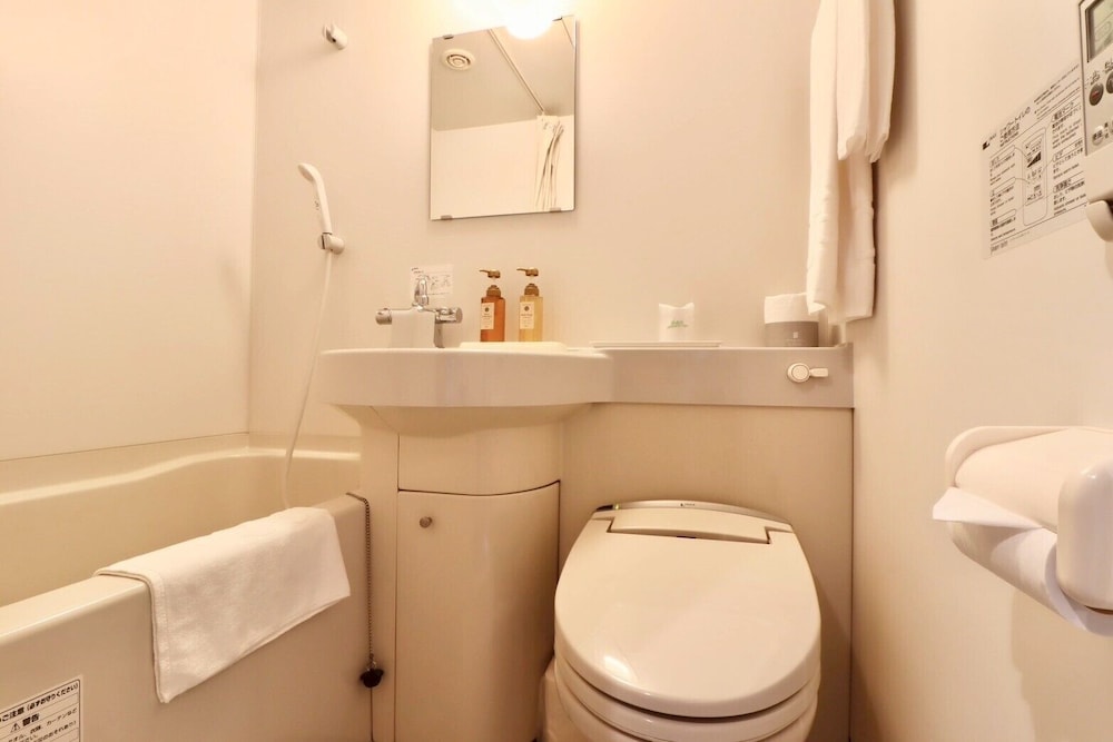 ダブルルーム バスルーム0 | ホテルクオーレ敦賀